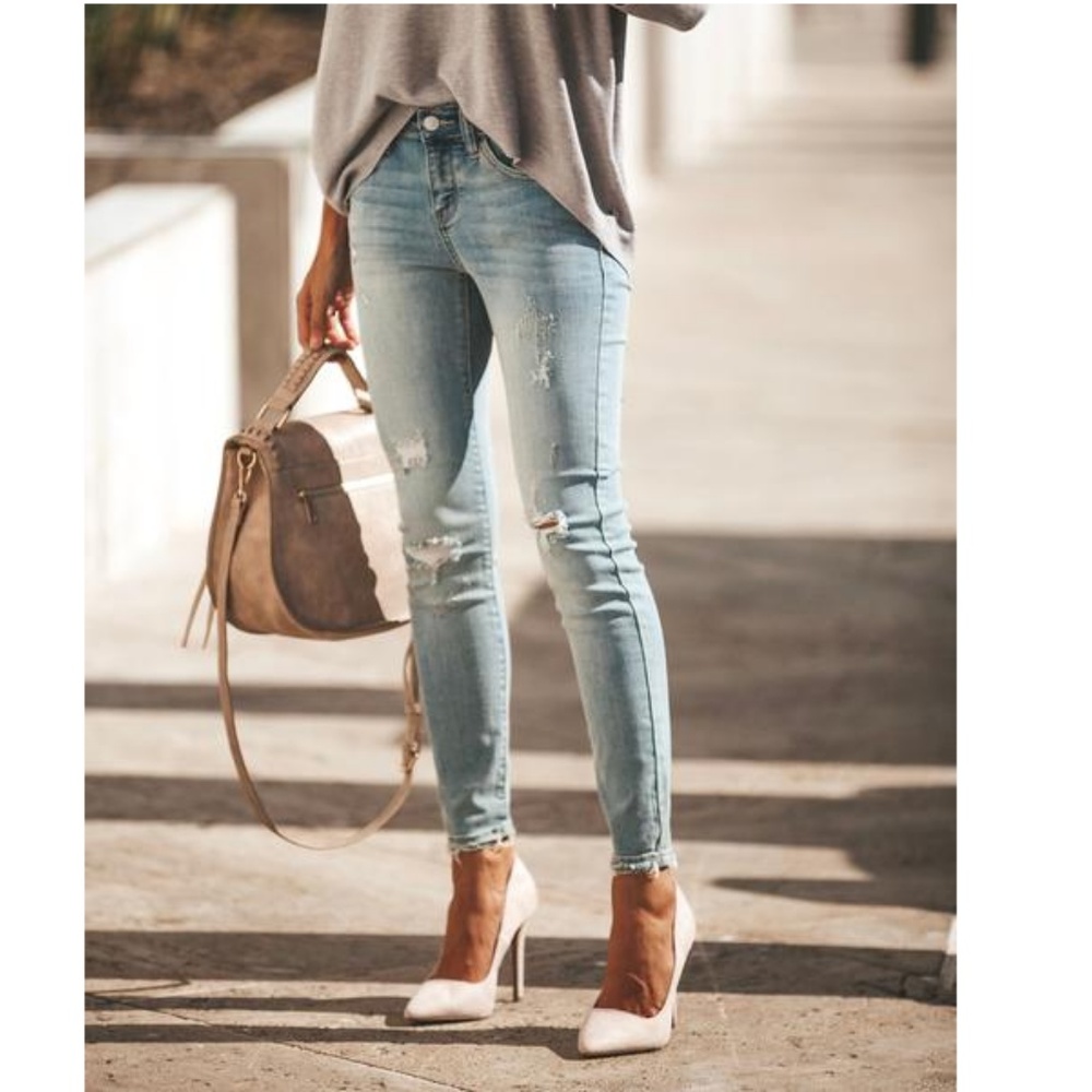 SKYLA Light Wash Distressed Skinny Jeans - Picture 6 of 6